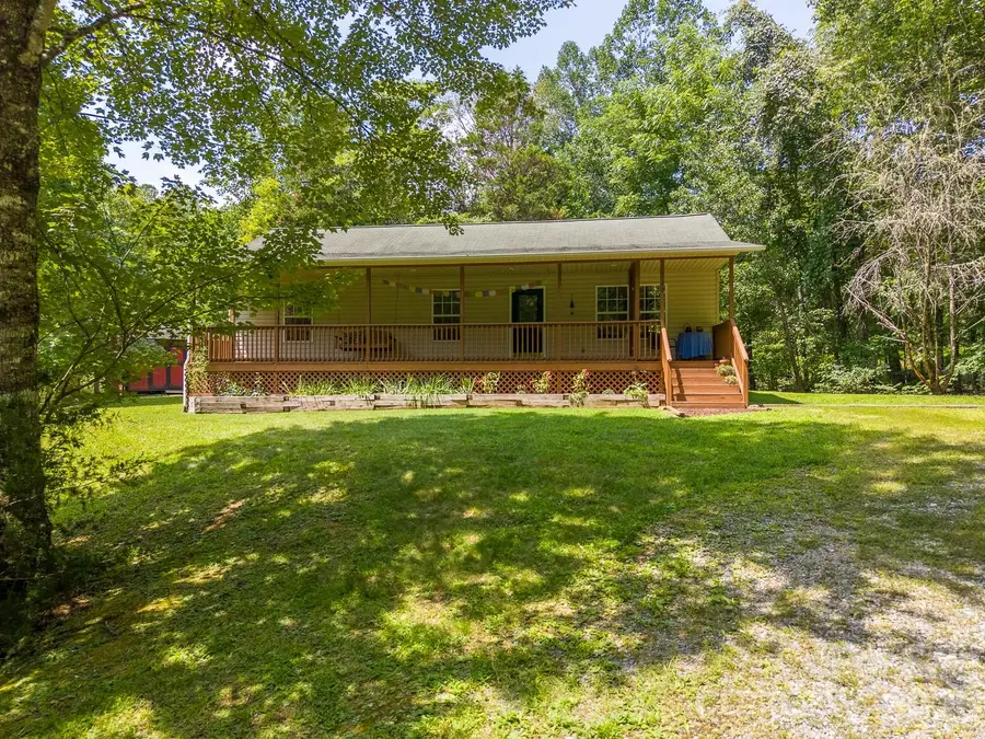 33 E H Bailey Road, Bryson City, NC 28713 - #3