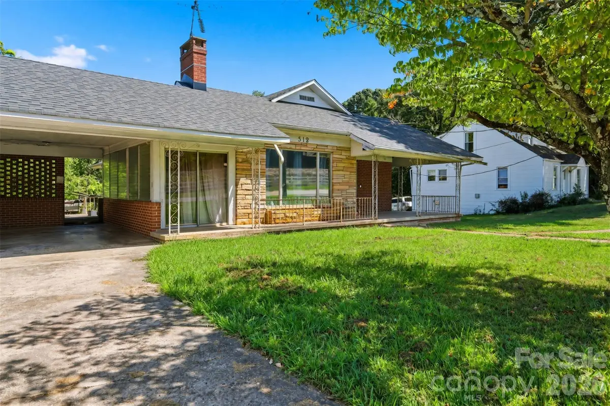 512 1st Street W, Conover, NC 28613 - #1