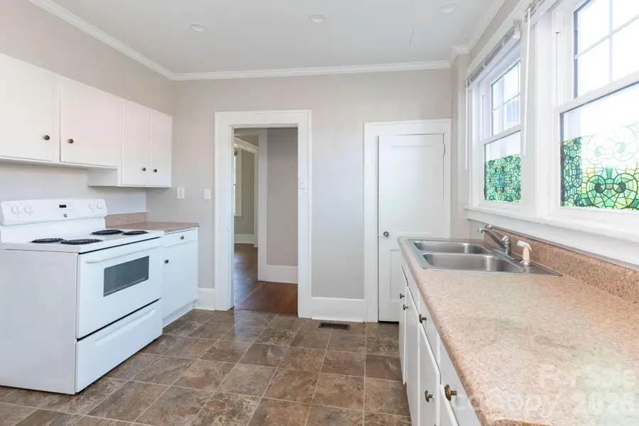 16 Gracelyn Road, Asheville, NC 28804 - #3