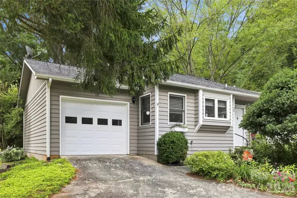 13 Llama Vista Court, Black Mountain, NC 28711
