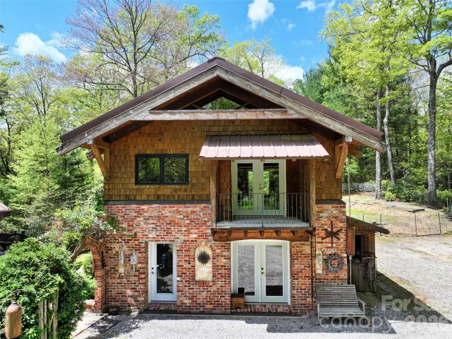 688 Blueberry Farm Road, Zirconia, NC 28790 - #2