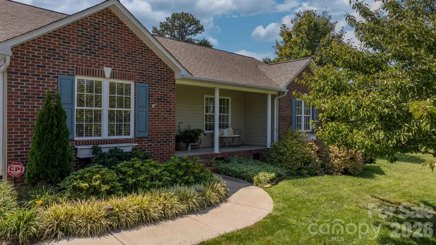 4391 33rd Street Lane Ne, Hickory, NC 28601 - #2