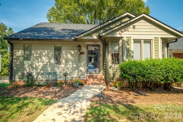 1004 Kenilworth Court Nw, Concord, NC 28027