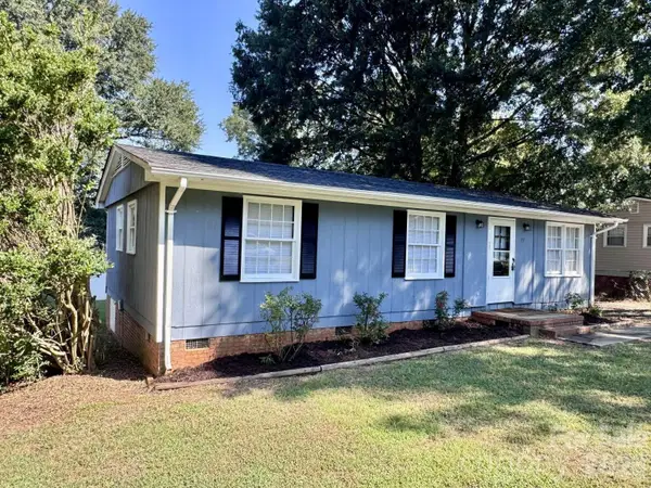 99 N Mcginnis Place, Mount Holly, NC 28120