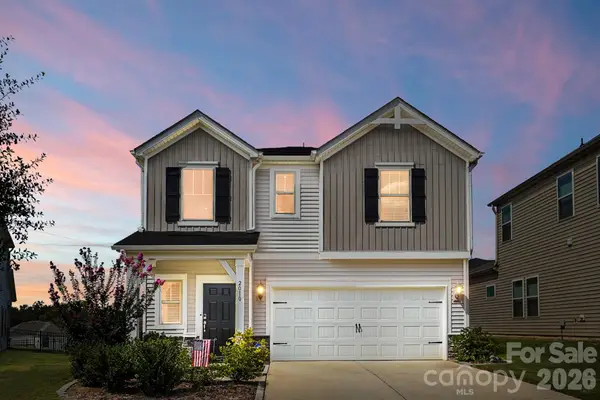 2010 Red Ash Drive, Charlotte, NC 28215