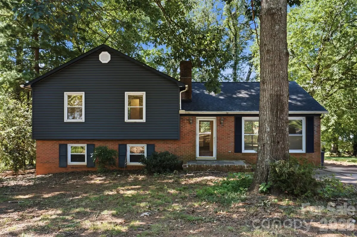 609 Old Farm Road, Statesville, NC 28625 - #1