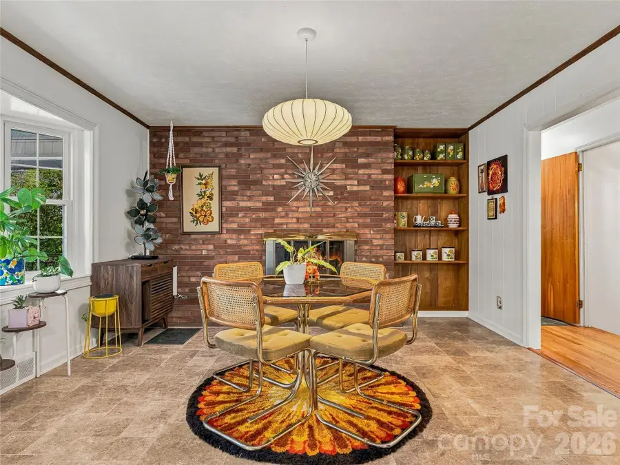 8 Hummingbird Lane, Asheville, NC 28806 - #3