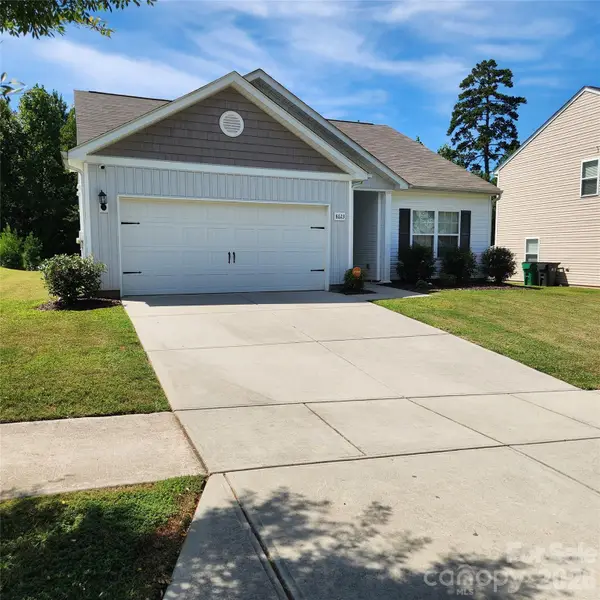 8623 Ballard Hills Court, Charlotte, NC 28215
