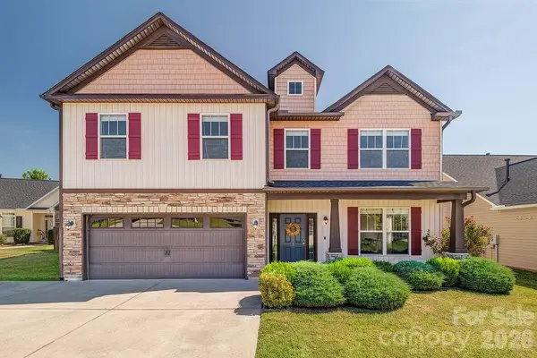 5 Breyerton Court, Asheville, NC 28804