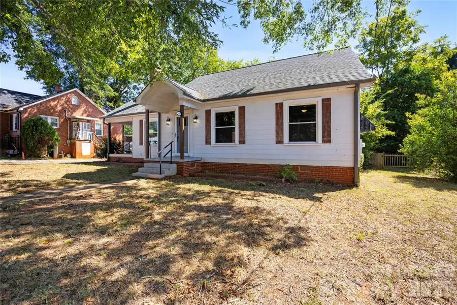 309 S Main Avenue S, Newton, NC 28658 - #2