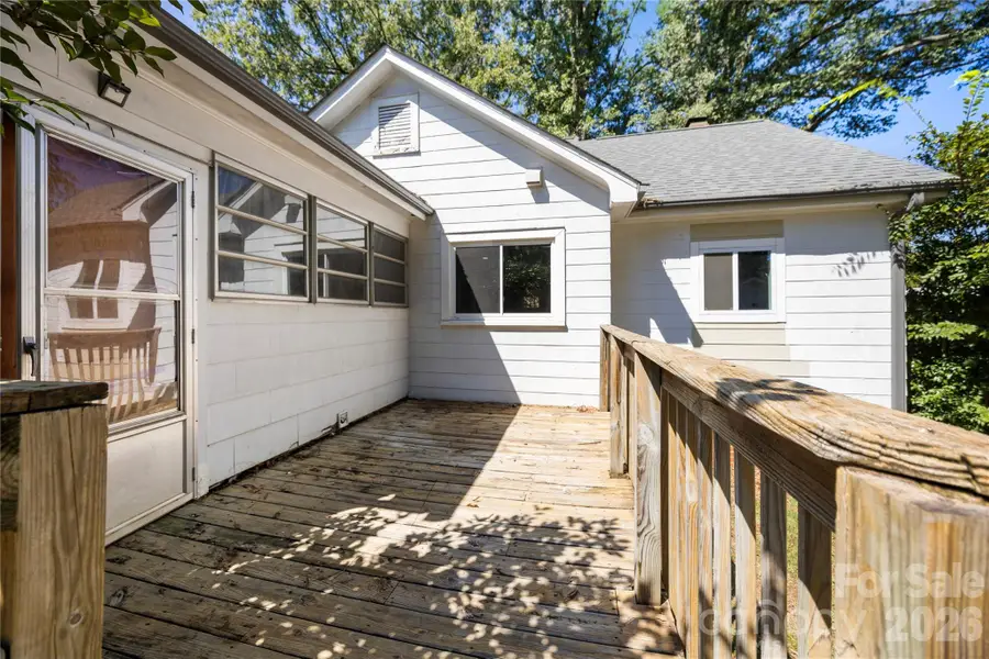 309 S Main Avenue S, Newton, NC 28658 - #3