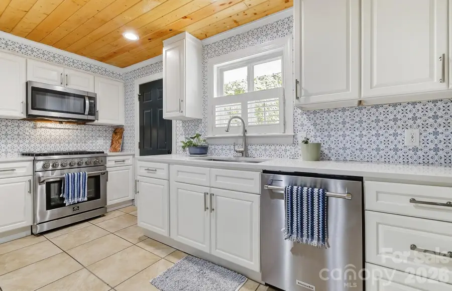 312 Jack Street, Hendersonville, NC 28792 - #2