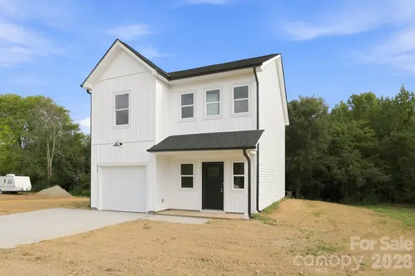 673 Hazel Blakeney Road, Pageland, SC 29728