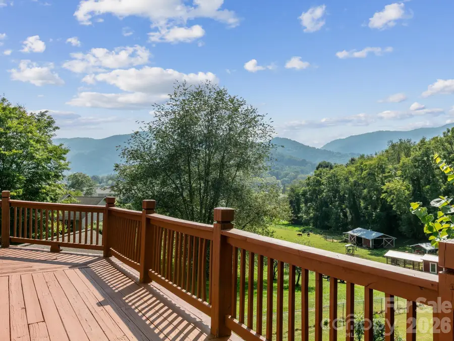 110 Medford Avenue, Waynesville, NC 28786 - #3