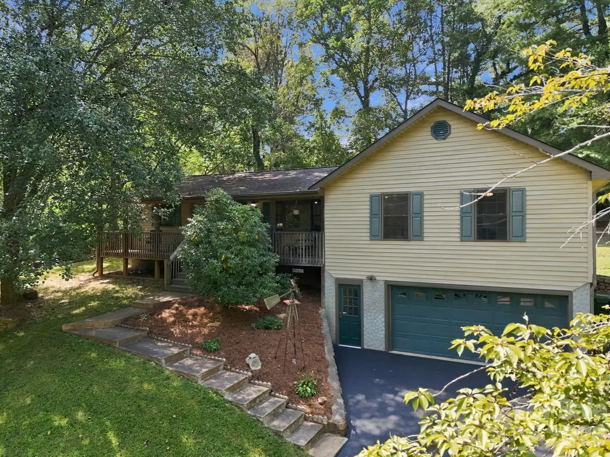 6 Cisco Road, Asheville, NC 28805 - #1