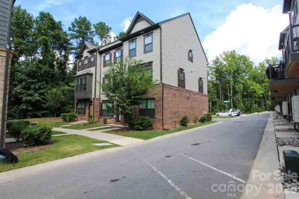 505 Cubitt Court, Charlotte, NC 28205