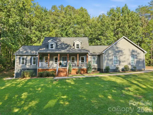 55 Brookside Drive, Columbus, NC 28722
