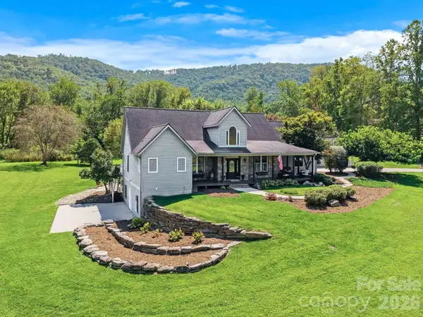 187 Duncan Creek Road, Fletcher, NC 28732