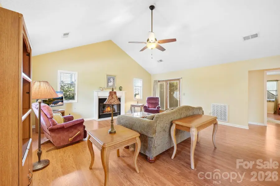 310 Robertson Street, Burnsville, NC 28714 - #2