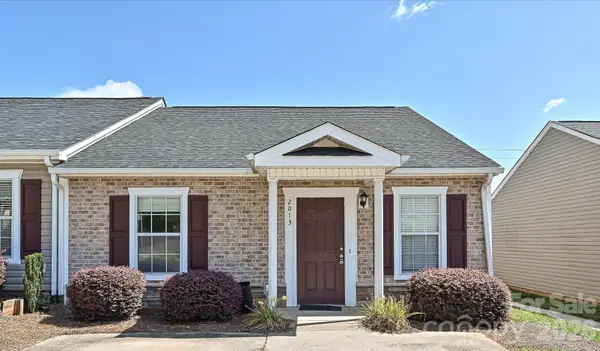 2013 Pin Oak Place, Cramerton, NC 28032