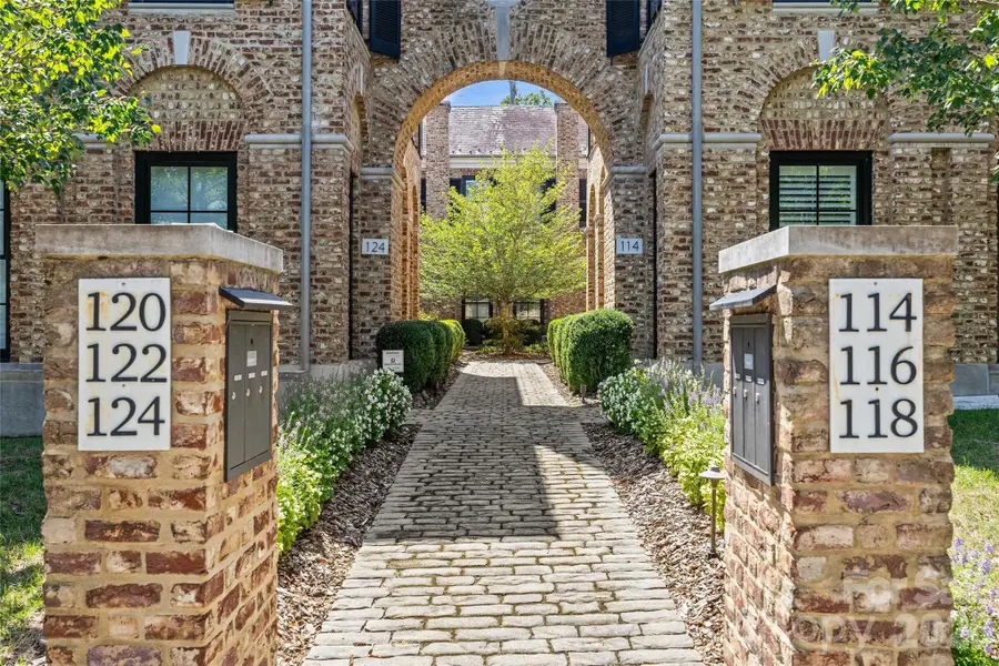 122 Cottage Place, Charlotte, NC 28207 - #3
