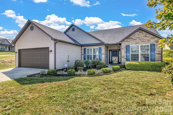 18 Checkerberry Court, Weaverville, NC 28787