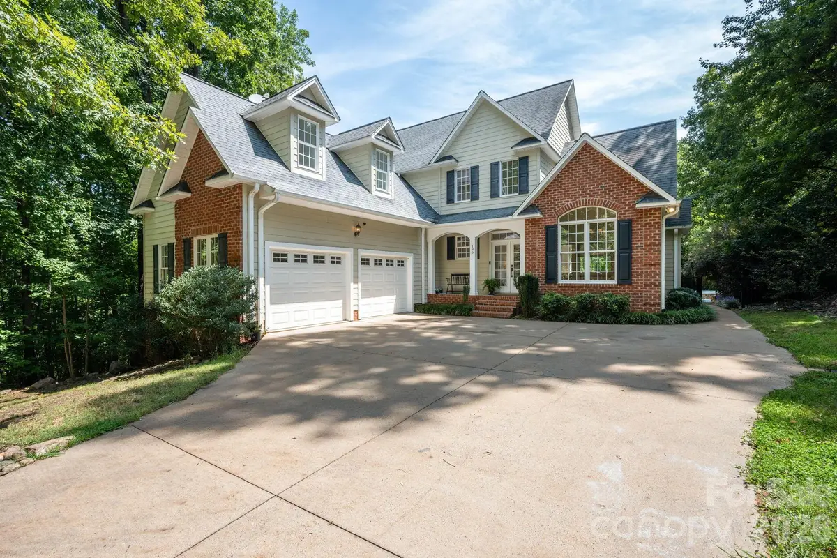 196 E Colonel Hampton Court, Rutherfordton, NC 28139 - #1