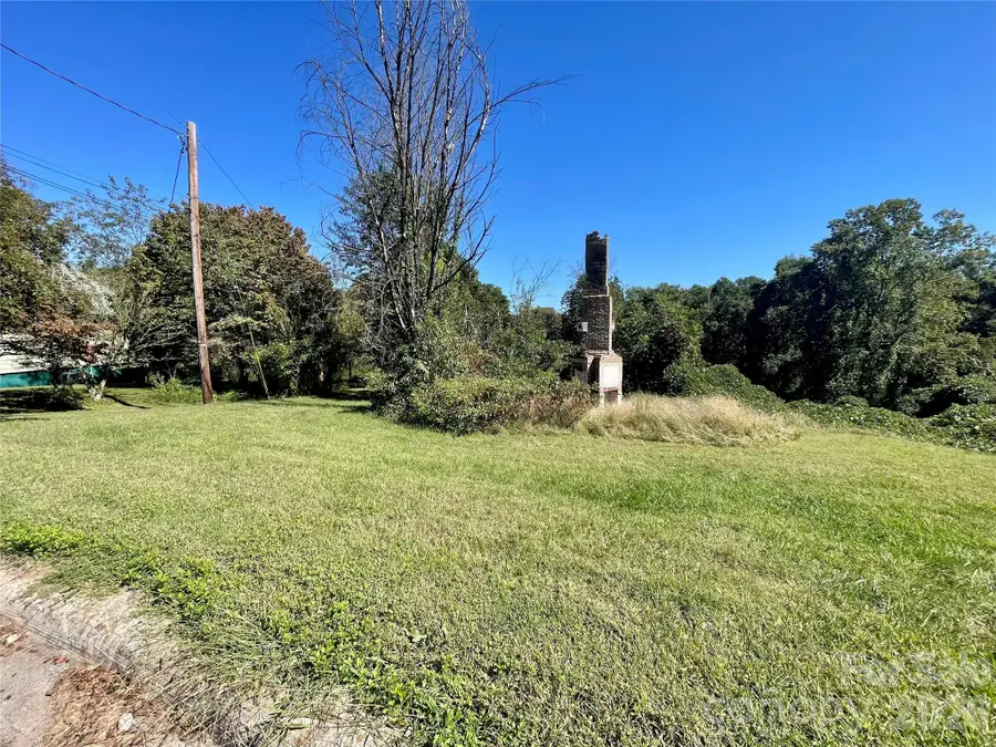 19 Pine Street, Granite Falls, NC 28630 - #2