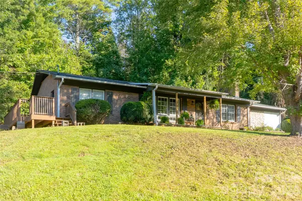 2408 Setzers Creek Road, Lenoir, NC 28645