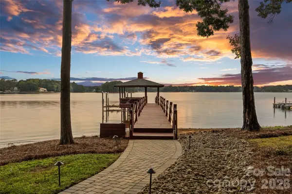 16109 N Point Road, Huntersville, NC 28078