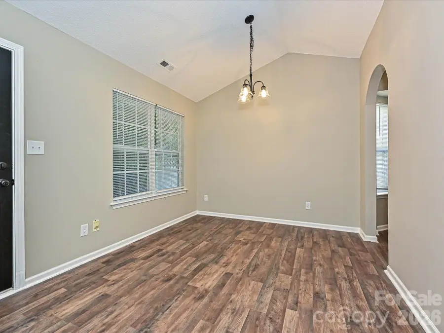 4621 Victory Lane, Charlotte, NC 28269 - #2
