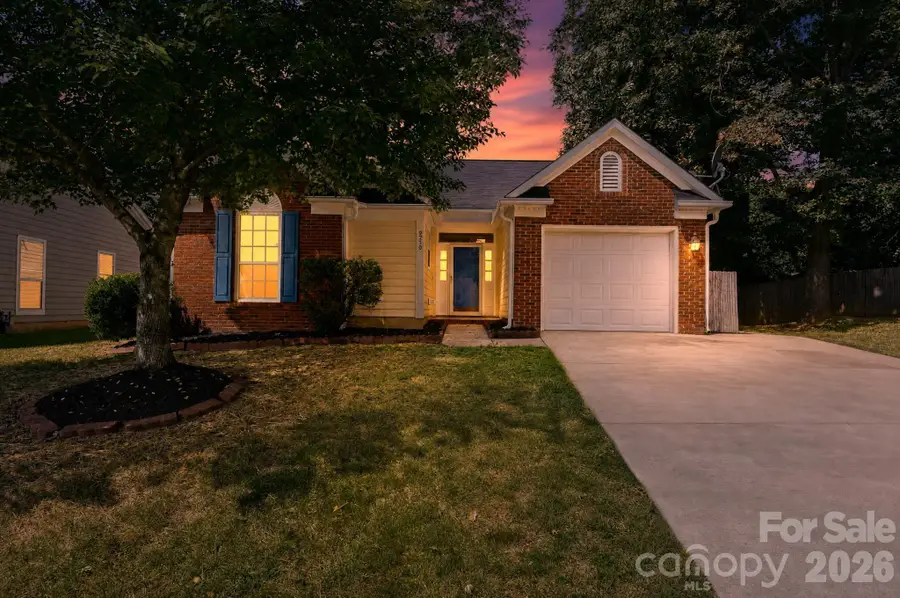 9210 Rotherham Lane, Charlotte, NC 28216 - #2