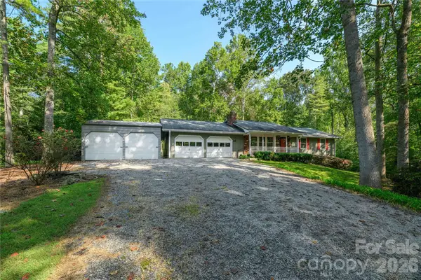 106 Turner Lane, Hendersonville, NC 28791