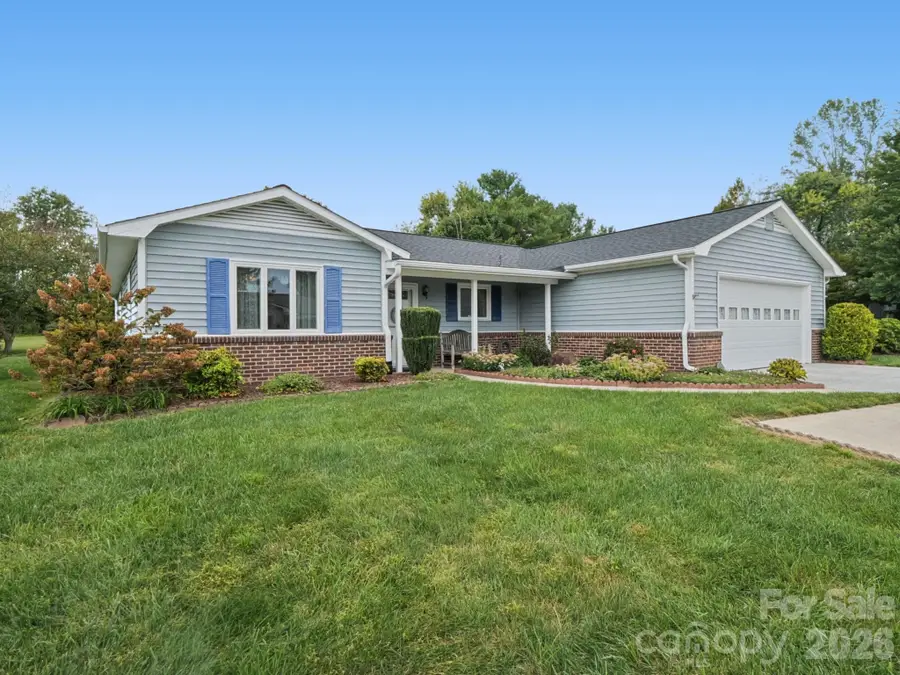 300 Dellford Court, Hendersonville, NC 28792 - #2