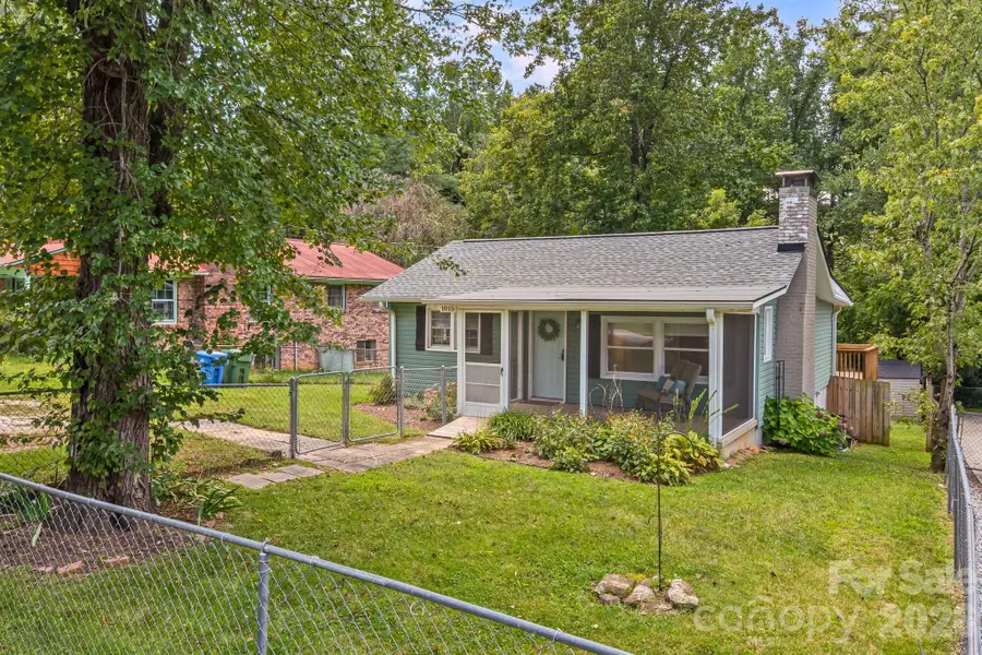 1015 Mountain View Street, Hendersonville, NC 28739 - #2