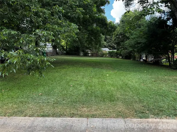 1010 Lomond Avenue, Charlotte, NC 28206