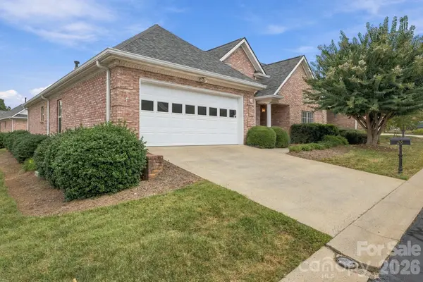 3131 9th Street Drive Ne #26, Hickory, NC 28601