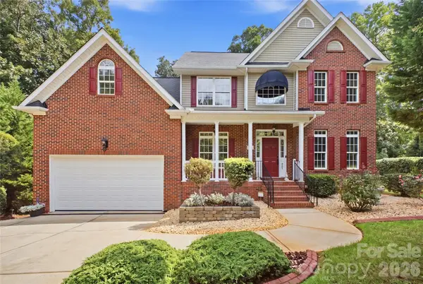 637 Falls Creek Court, Fort Mill, SC 29715