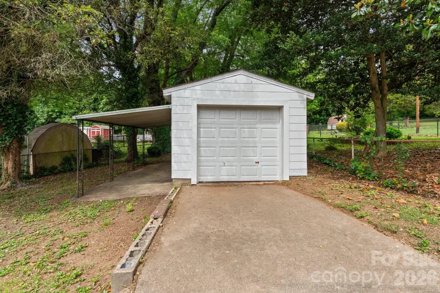 828 Ferrell Avenue, Winston Salem, NC 27101 - #3
