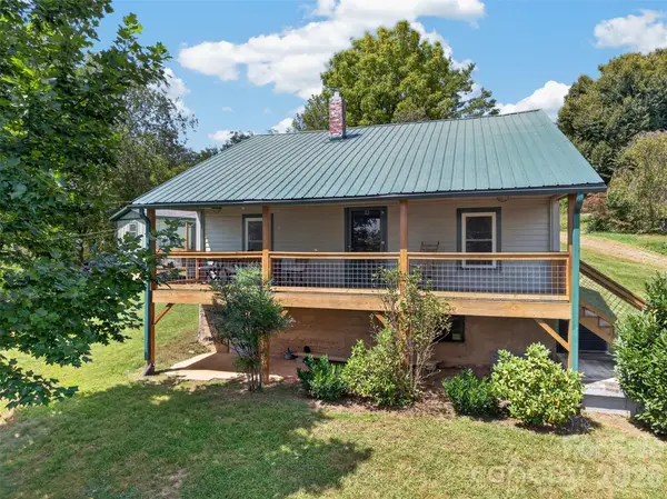 266 Starnes Cove Road, Candler, NC 28715