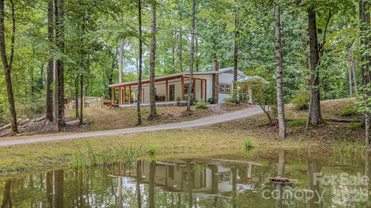 633 Kingdom Place, Zirconia, NC 28790 - #1