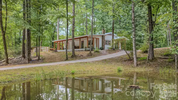 633 Kingdom Place, Zirconia, NC 28790