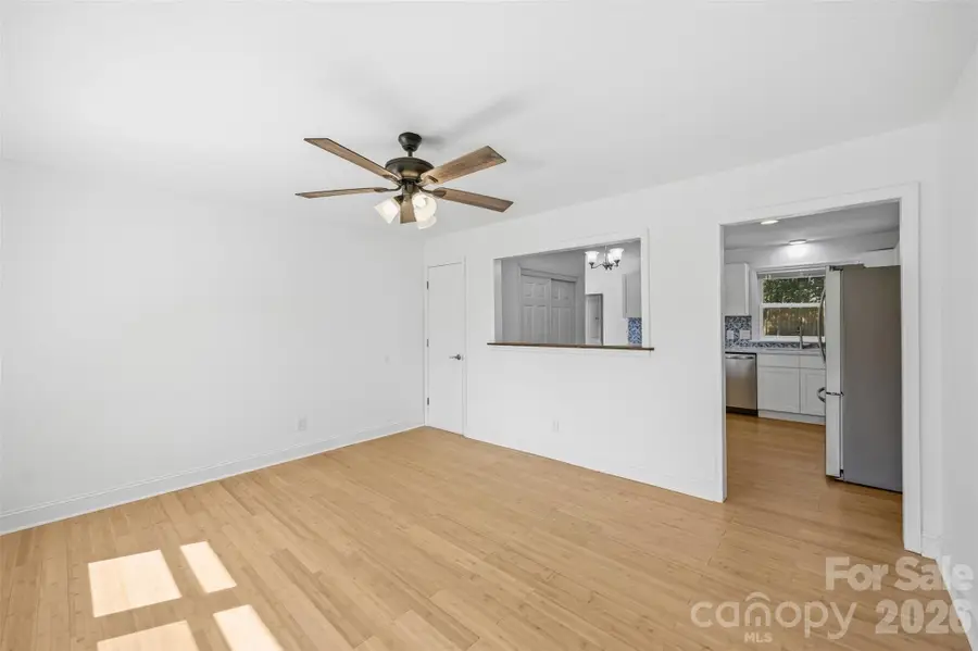 109 E Georgia Avenue, Bessemer City, NC 28016 - #3