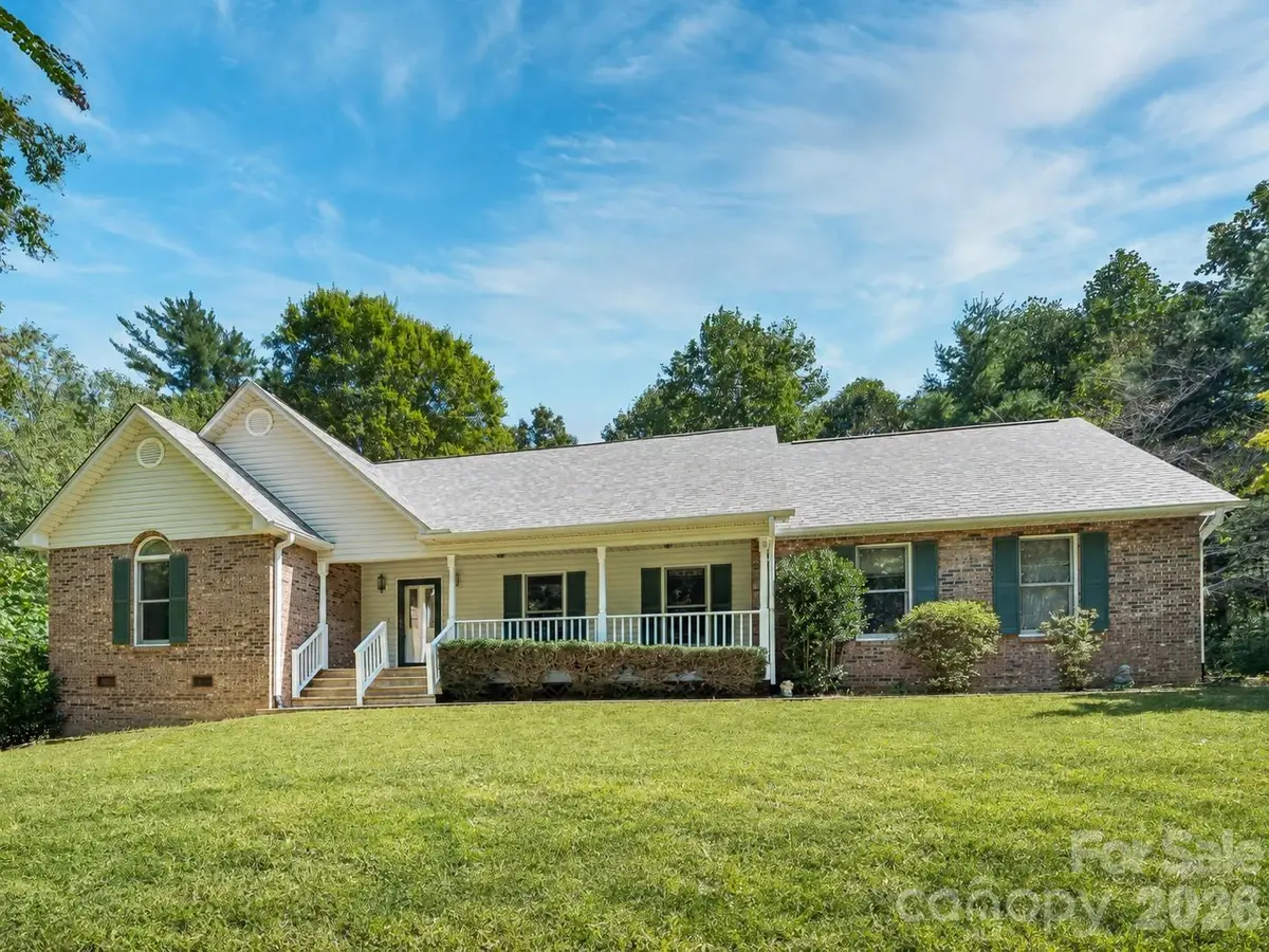 106 Fish Hawk Drive, Hendersonville, NC 28739 - #1
