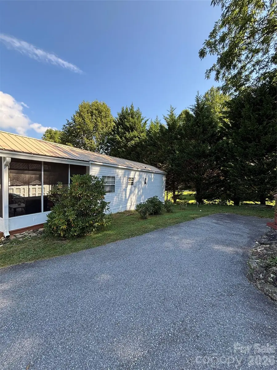 27 Levi Drive, Maggie Valley, NC 28751 - #2