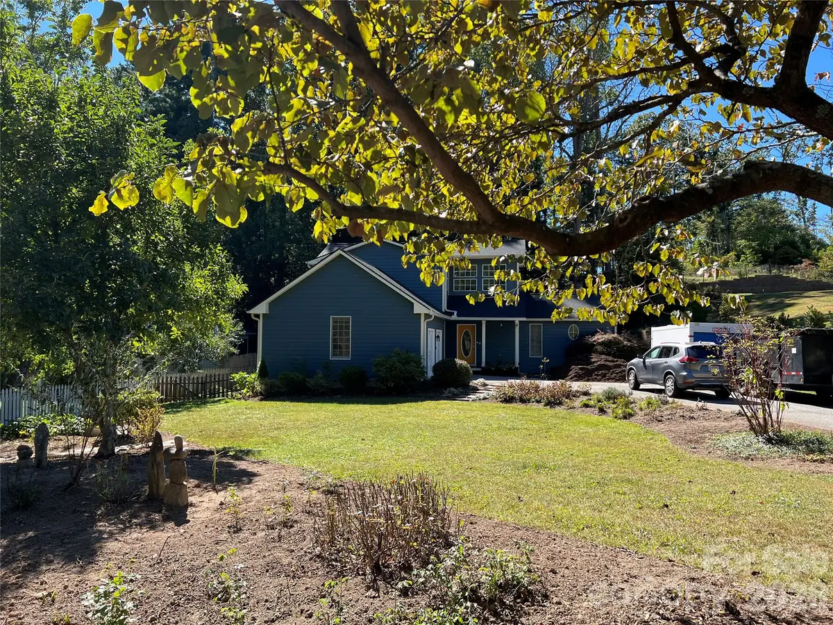 16 Pinecroft Road, Asheville, NC 28804 - #1