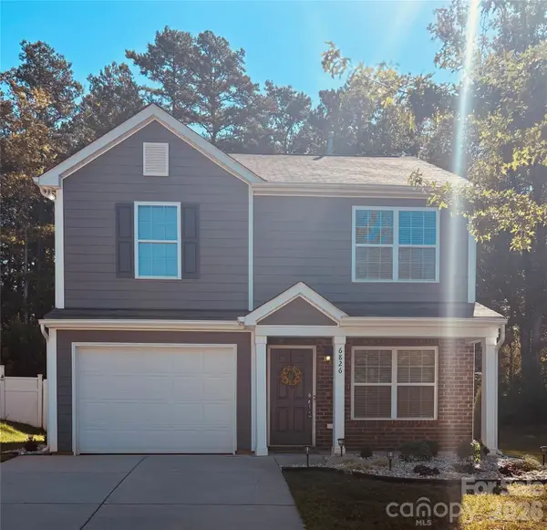 6826 Broad Valley Court, Charlotte, NC 28216