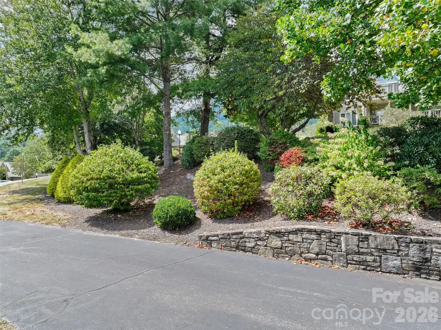 18 Champion Court, Waynesville, NC 28786 - #3