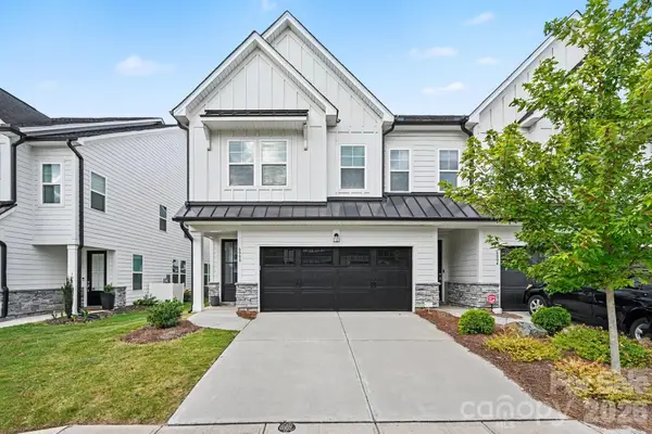 6008 Corbin Woods Court, Charlotte, NC 28226