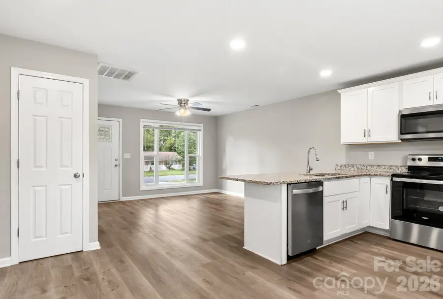 2427 Carrington Court, Charlotte, NC 28208 - #3